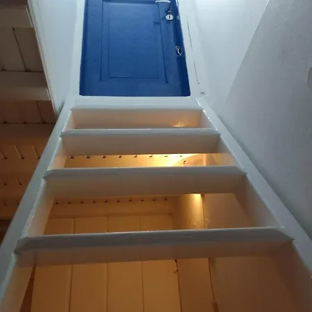 Nikolas And Appartments بيت ضيافة