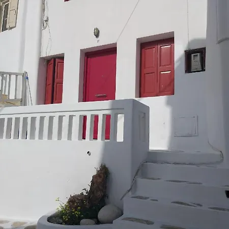 Nikolas And Appartments Maison d'hôtes *