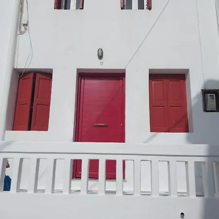 Casa de hóspedes Nikolas And Appartments *